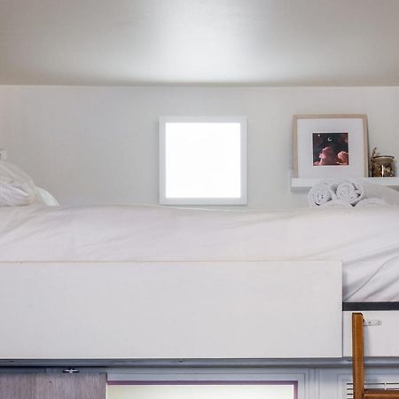 Apartmán Charming Industrial-Style Studio Just Nearby Montmartre In Paris - Welkeys Exteriér fotografie